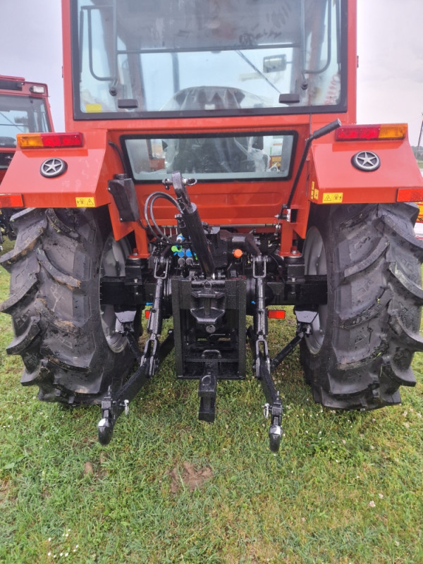 Traktor FIAT 8075