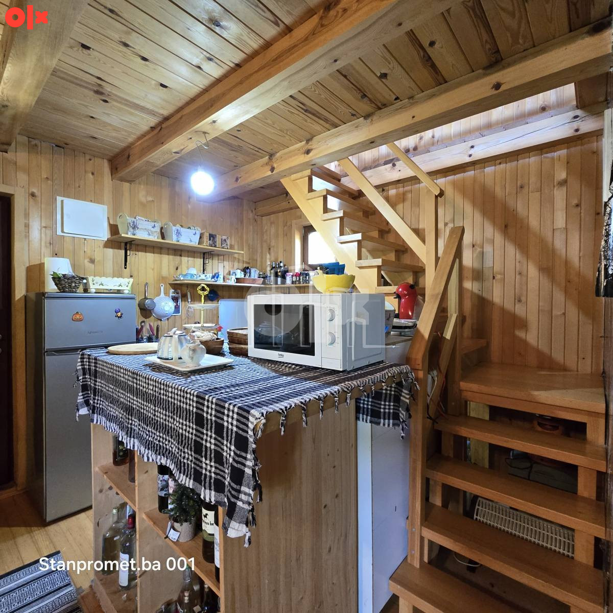 Vikend kuća uređeno zemljište 1000m2 Ilovice Trnovo 18