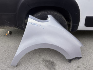 Desni blatobran VW Sharan 7N 2011g