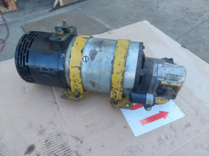 elektromotor 24v 4kw 800 obrtaja i hidraulicna pumpa