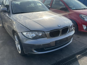 BMW 1 E87 2.0D | dijelovi limarije i mehanike