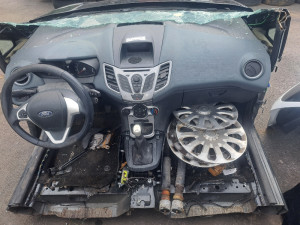 Airbazi ford fiesta