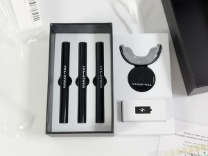 LED aparat za izbjeljivanje zuba + 3 gel olovke