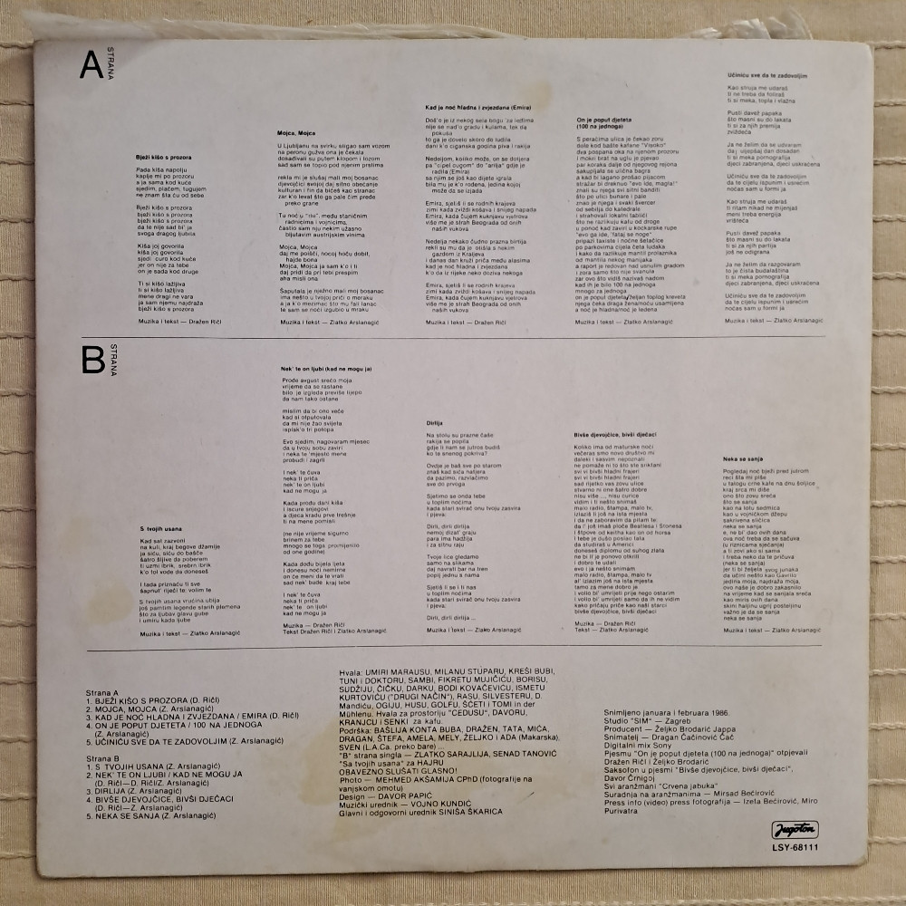 LP Crvena Jabuka - Bježi Kišo S Prozora / Jugoton