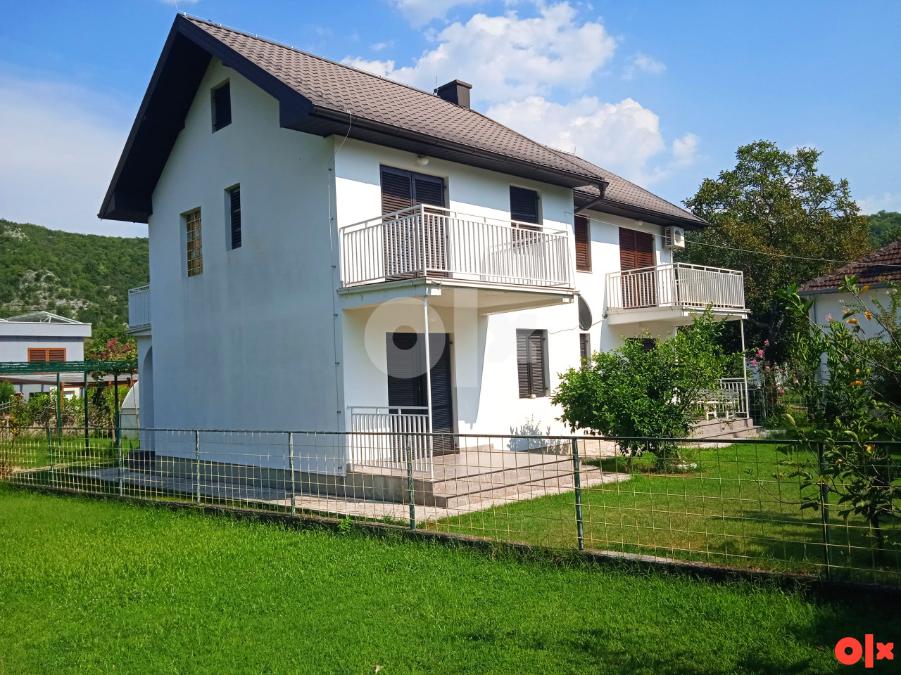 Počitelj - Dvije kuće u duplexu , tik uz Neretvu