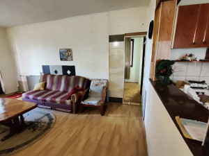REDUCED Residential-commercial building with a private yard photo 5