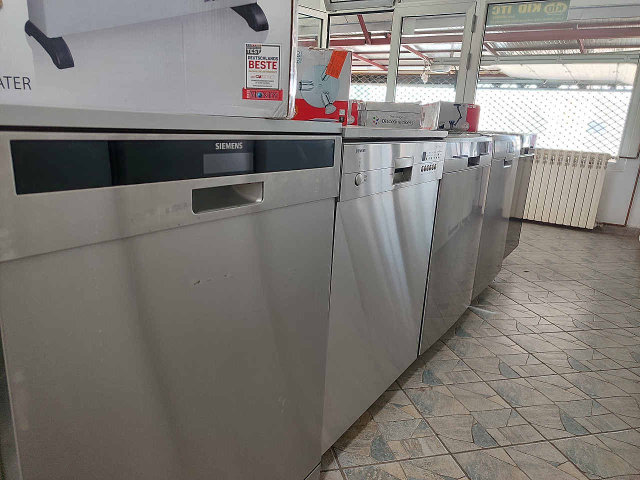 Prodaje se radnja polovne bijele tehnike u Banja Luci