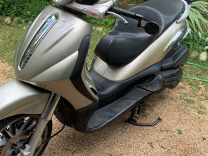 Piaggio Beverly 500