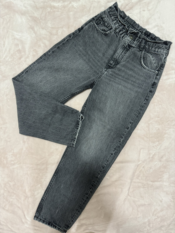 Ženske farmerice Mom Pull&Bear