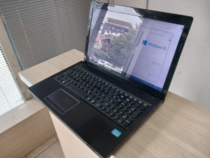 AKCIJA LAPTOP LENOVO I3 3110 2.4GHz SSD 256GB RAM 8GB 15.6  WIN10