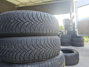 Prodajem 2 gume 175 65 15 Goodride 2022.g