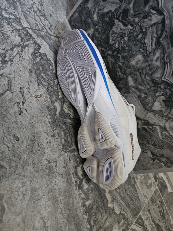 Mizuno wave lightning z7 patike