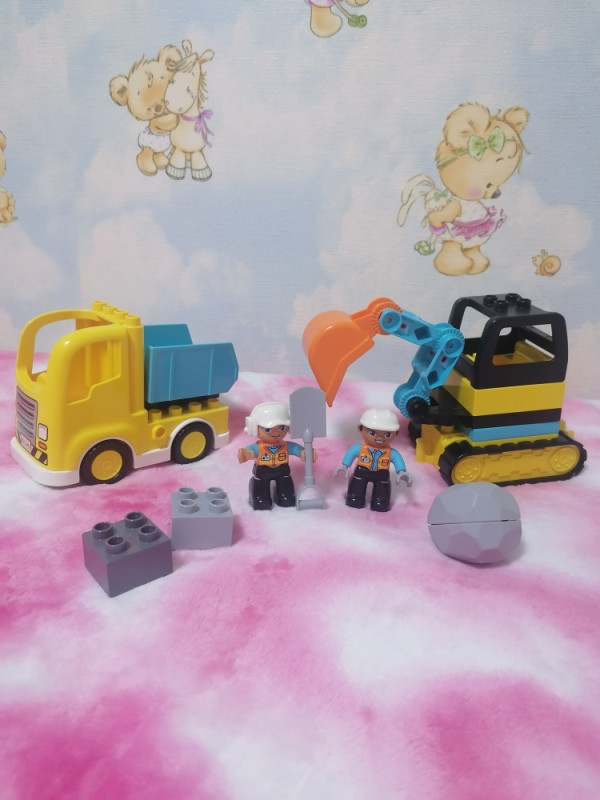 LEGO DUPLO bager i kamion