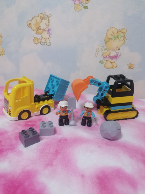 LEGO DUPLO bager i kamion