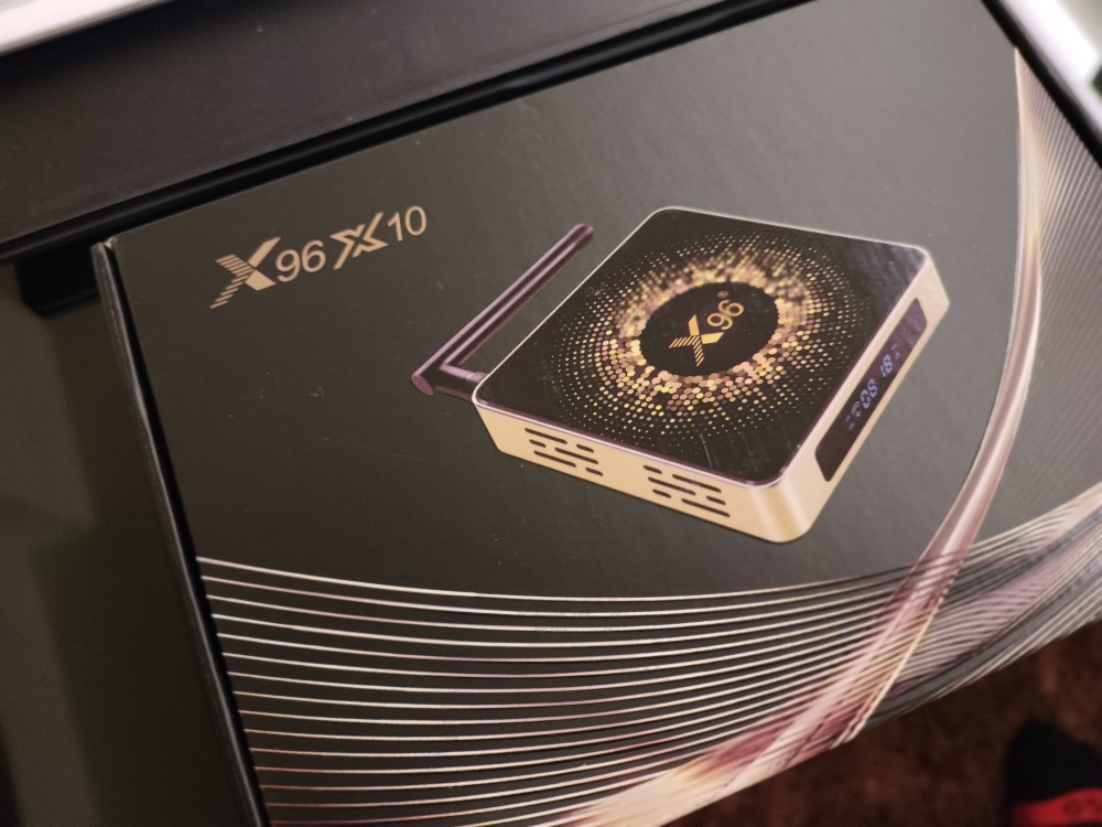 Tv box Amlogic X96 X10 S928X-j 8Gb LPDDR4 Ram najnoviji Tv box!
