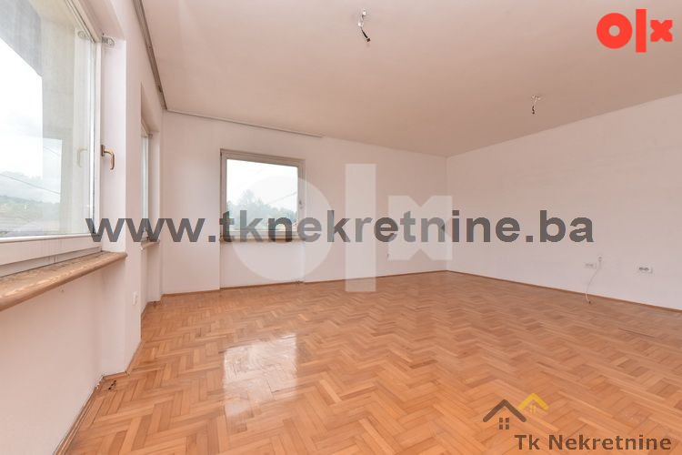 PURAČIĆ - CENTAR! Četverosoban stan površine 123 m2