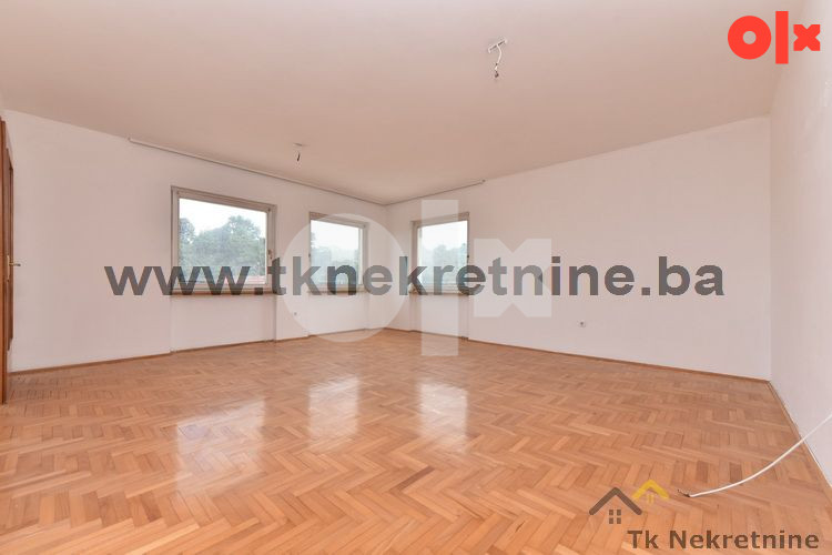 PURAČIĆ - CENTAR! Četverosoban stan površine 123 m2 3