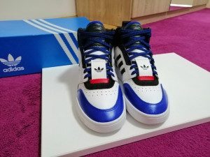 Ženske tene adidas prirodna koža 100% original Vietnam vrh