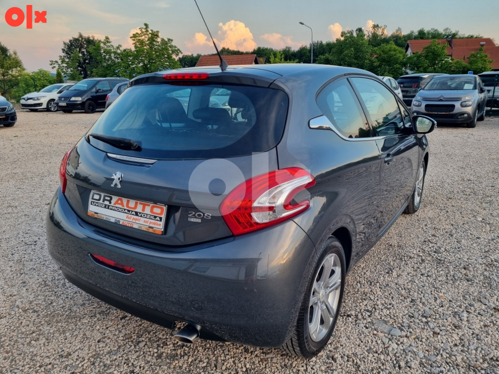 Peugeot 208 1.6hdi 84kw 2012gp *ALLURE*MEDIA*ALU*LED