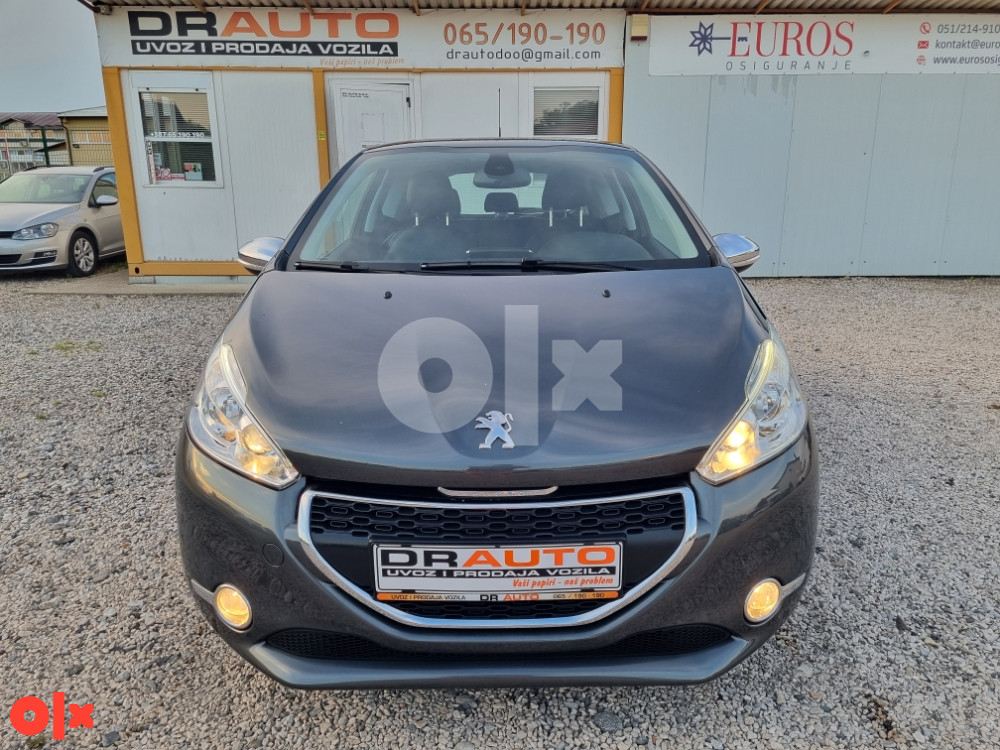 Peugeot 208 1.6hdi 84kw 2012gp *ALLURE*MEDIA*ALU*LED