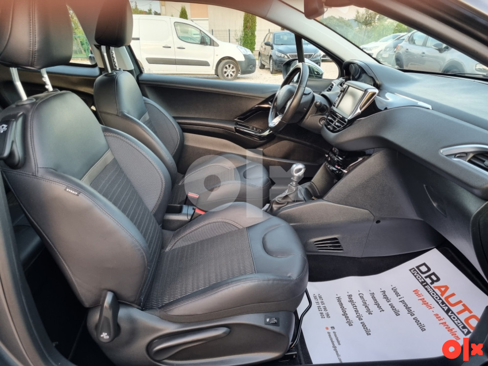 Peugeot 208 1.6hdi 84kw 2012gp *ALLURE*MEDIA*ALU*LED
