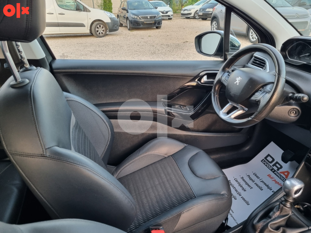 Peugeot 208 1.6hdi 84kw 2012gp *ALLURE*MEDIA*ALU*LED