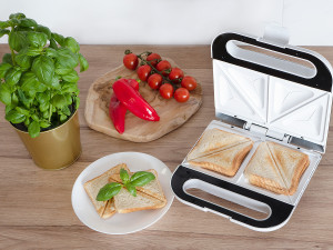 Toster Noveen SM451