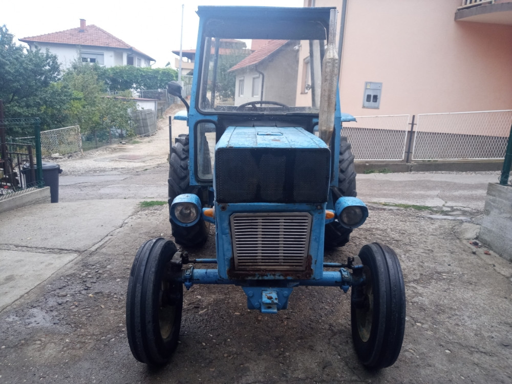 Traktor Universal 340 univerzal fiat store