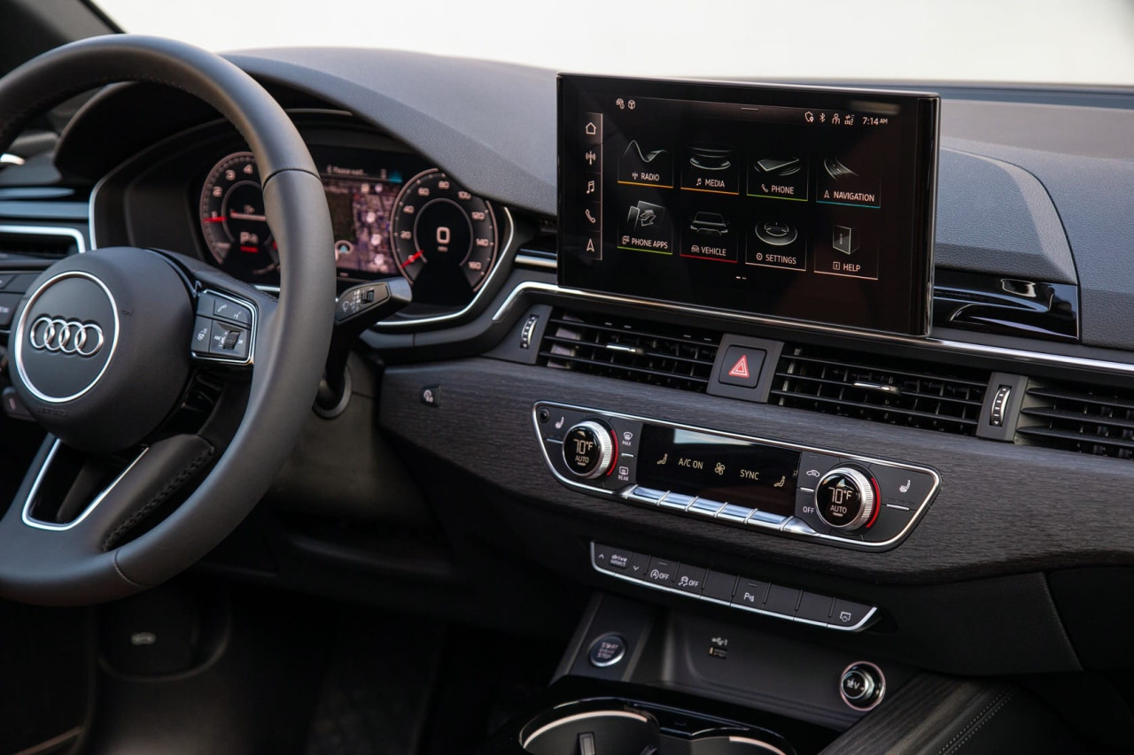 Prodaja Audi Mape MMI Navigacija A3 A4 A5 A6 A7 A8 Q3 Q5 Q7 Q8