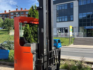 Regalni viljuškar TOYOTA BT RRB1 NOVA BATERIJA