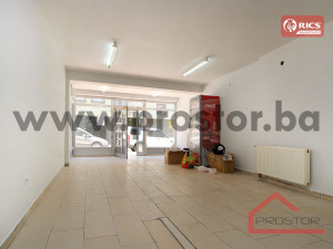 PROSTOR izdaje: Poslovni prostor, 54m2, Mejtaš