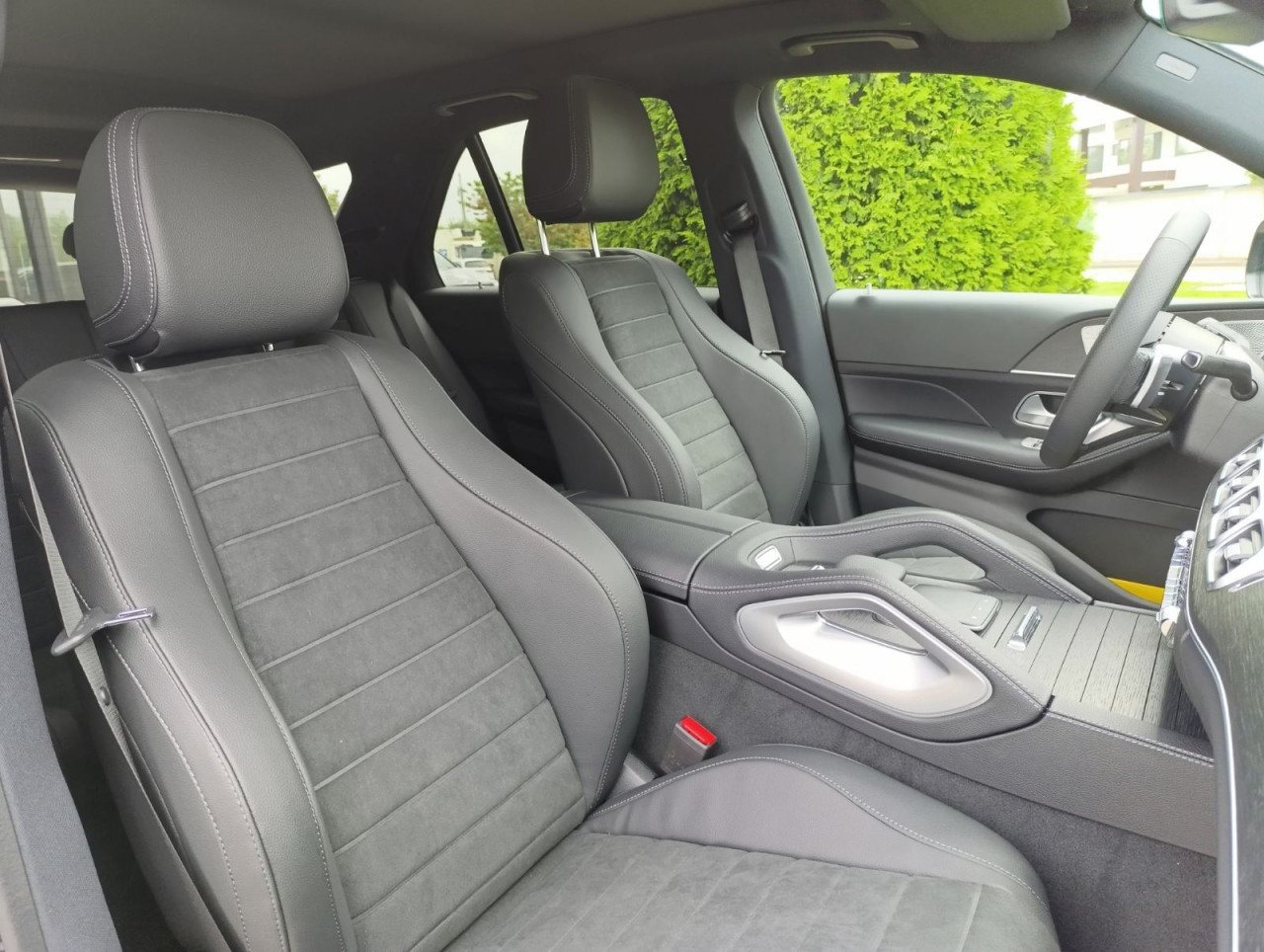 Mercedes-Benz GLE 450 d 4M - 2025