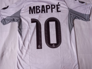 Dres Mbappe Real Madrid (za odrasle) NOVO!!!