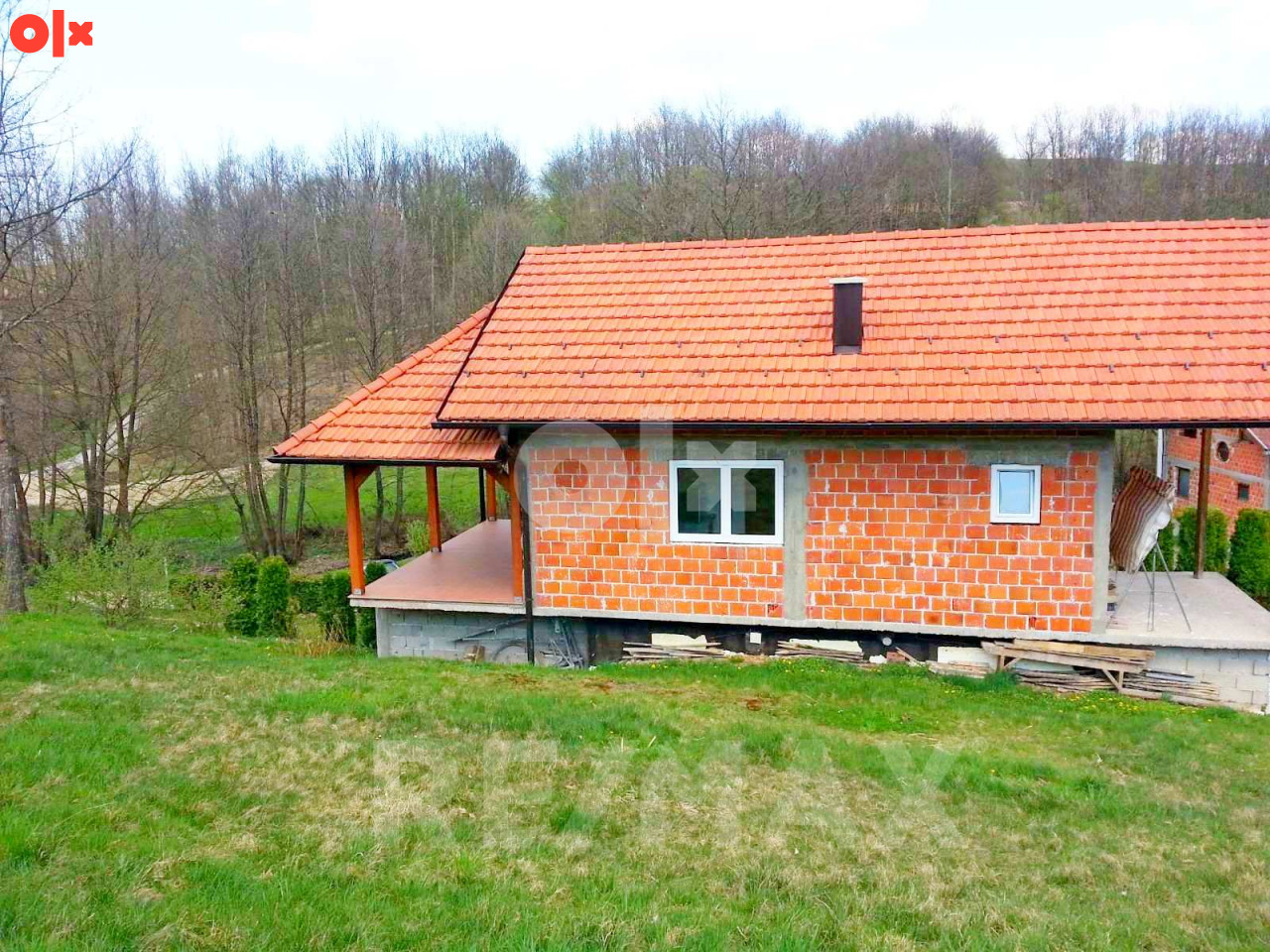 Prodaje se vikend kuća u Slatini 3