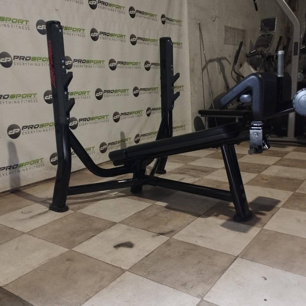 Lifefitness signature kontra kosa klupa