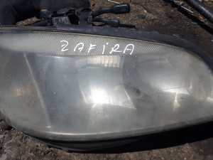 Zafira desni far 2004