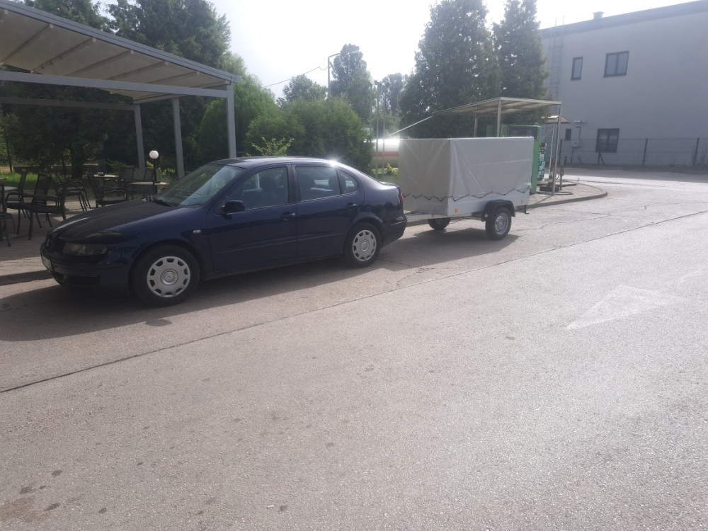 RENT RENTANJE IZDAVANJE AUTO PRIKOLICA RENT PREVOZ MOTOCIKLI ATV