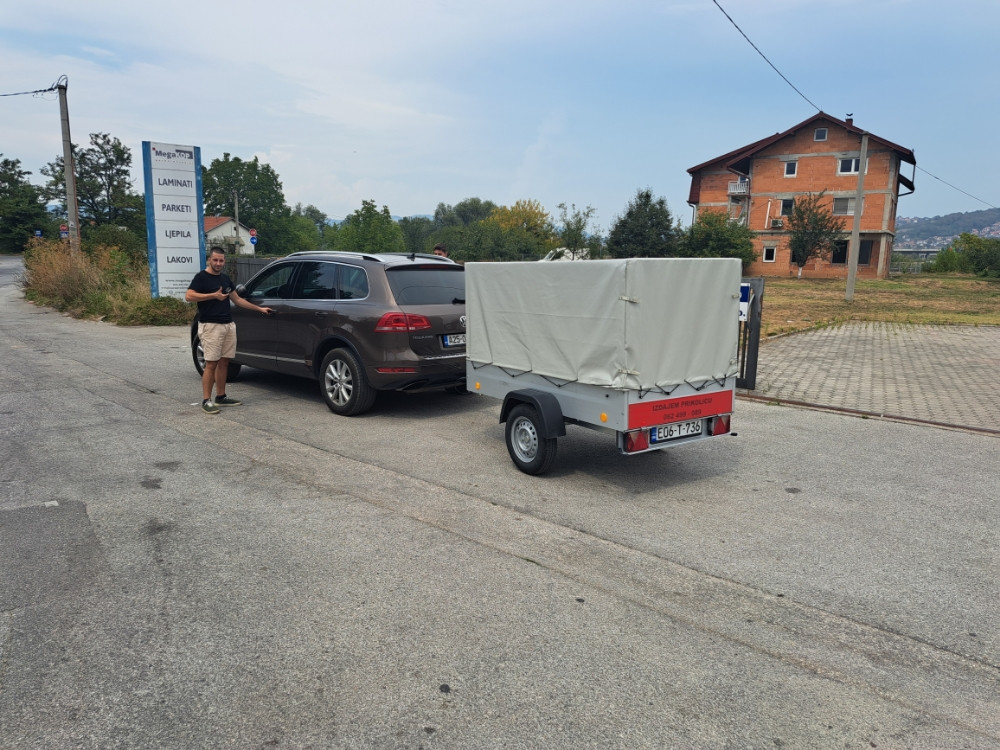 RENT RENTANJE IZDAVANJE AUTO PRIKOLICA RENT PREVOZ MOTOCIKLI ATV