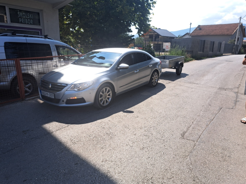 RENT RENTANJE IZDAVANJE AUTO PRIKOLICA RENT PREVOZ MOTOCIKLI ATV