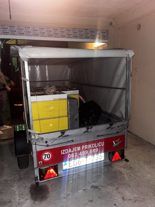 RENT RENTANJE IZDAVANJE AUTO PRIKOLICA RENT PREVOZ MOTOCIKLI ATV