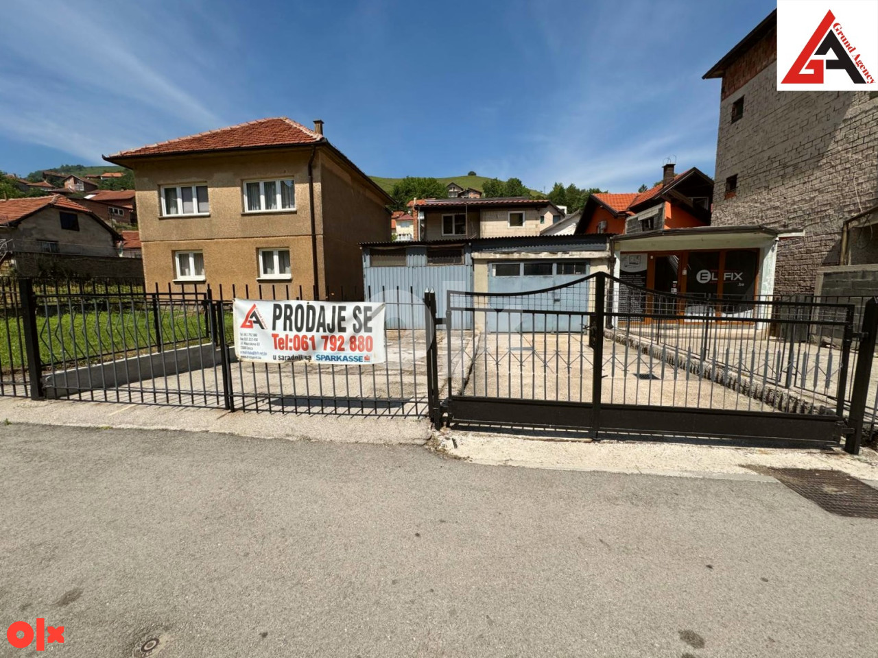Garaža-26 m2 sa 108 m2 dvorišta (Mokušnice) - Zenica