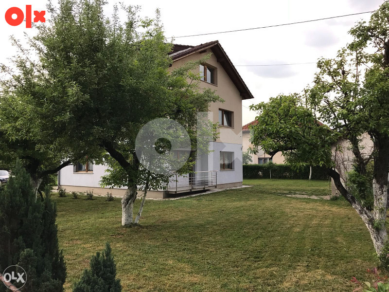 Zaseban sprat kuće 54 kvadrata (sa velikim dvorištem) Ilidža 3