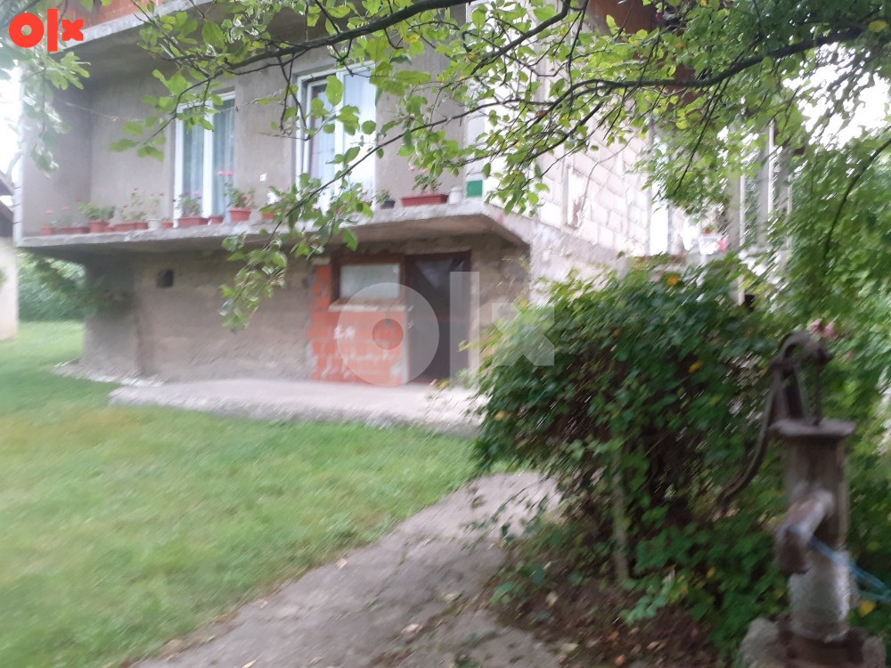 Kuća-Zemlja Kalesija-Memići 8000m2 2