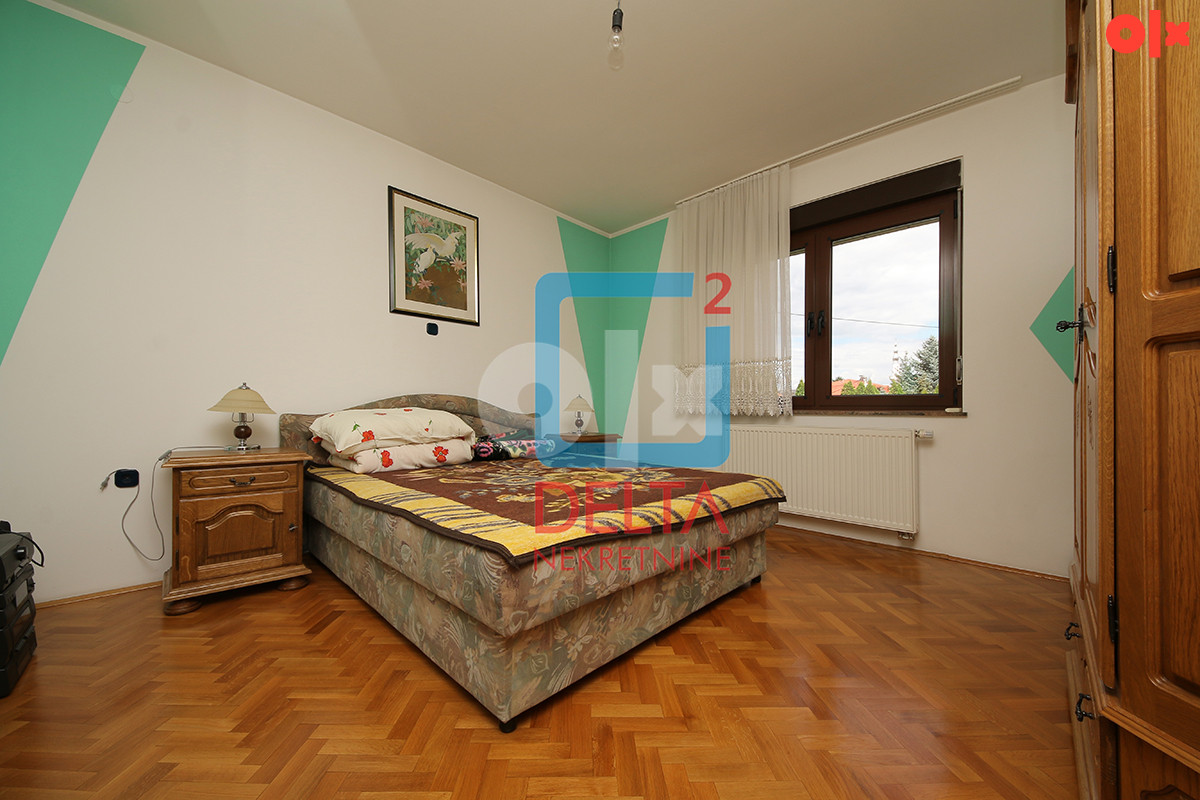 Kuća na parceli od 756m2 i poslovnim objektom / Otes / Ilidža 14