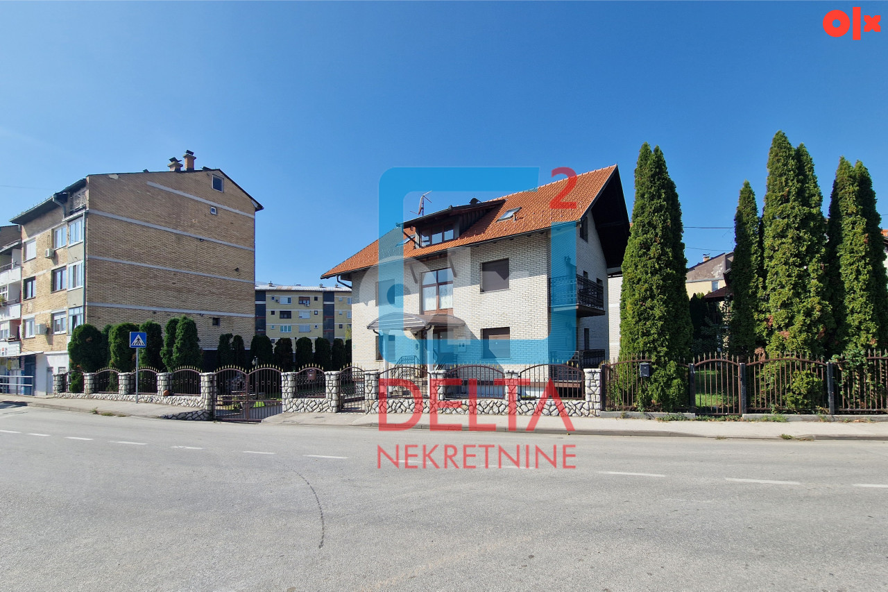 Kuća na parceli od 756m2 i poslovnim objektom / Otes / Ilidža