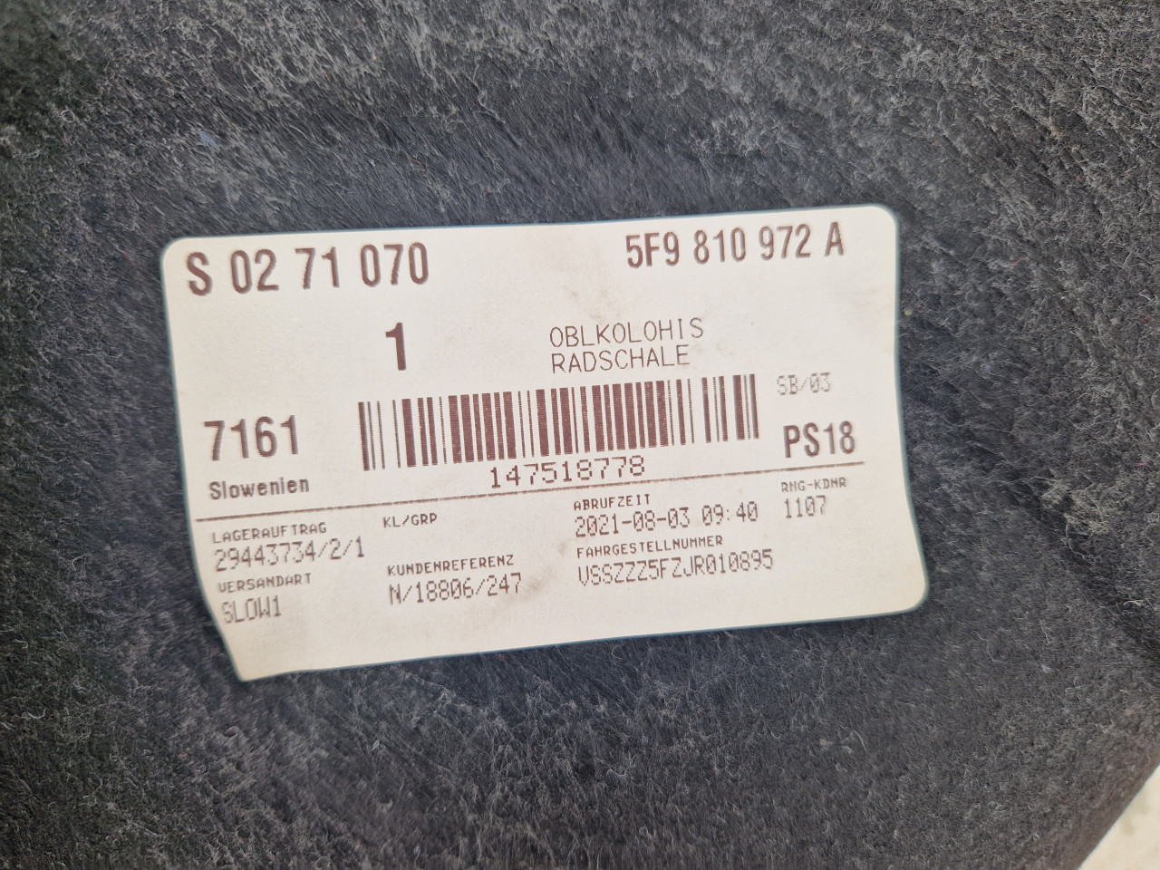 ZADNJI DESNI PVC TEPIH TOCKA SEAT LEON 5F -5F9810972A