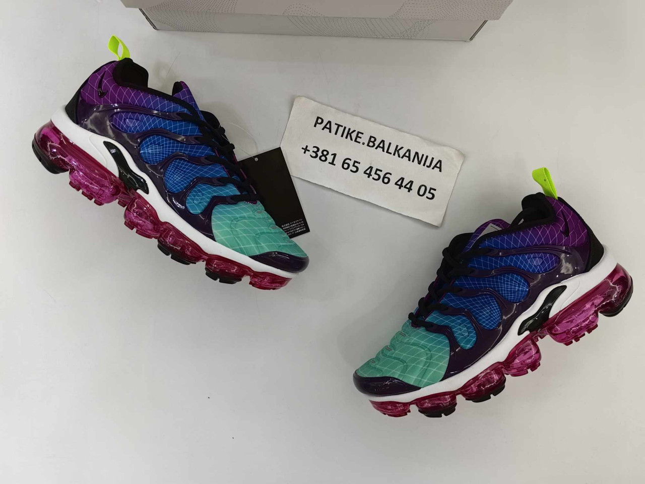 vapormax plus hyper violet