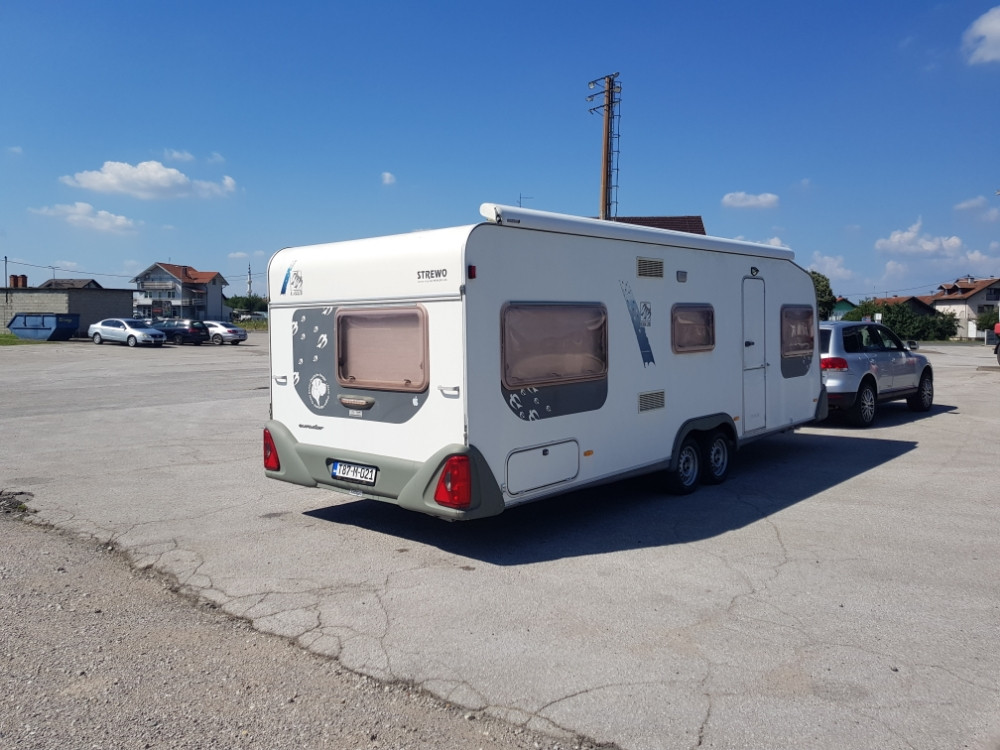 Kamp prikolica knaus uvezena ocarinjena reg bih papiri