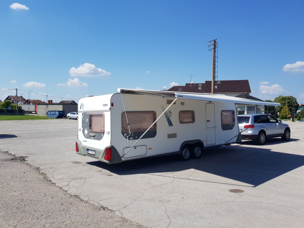 Kamp prikolica knaus uvezena ocarinjena reg bih papiri