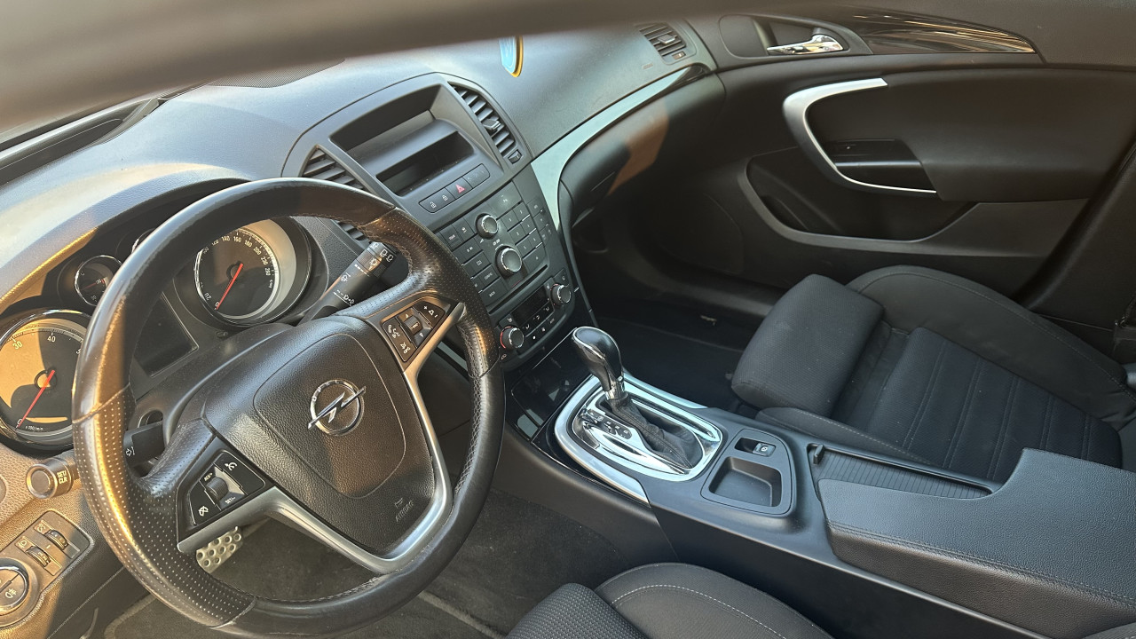 IZNAJMLJIVANJE AUTA OPEL INSIGNIA AUTOMATIK DIZEL